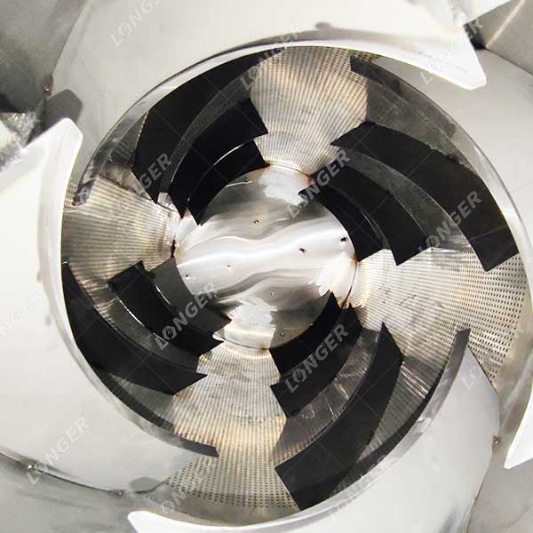 Detalhe da máquina de torrefação de sementes de cânhamo.jpg
